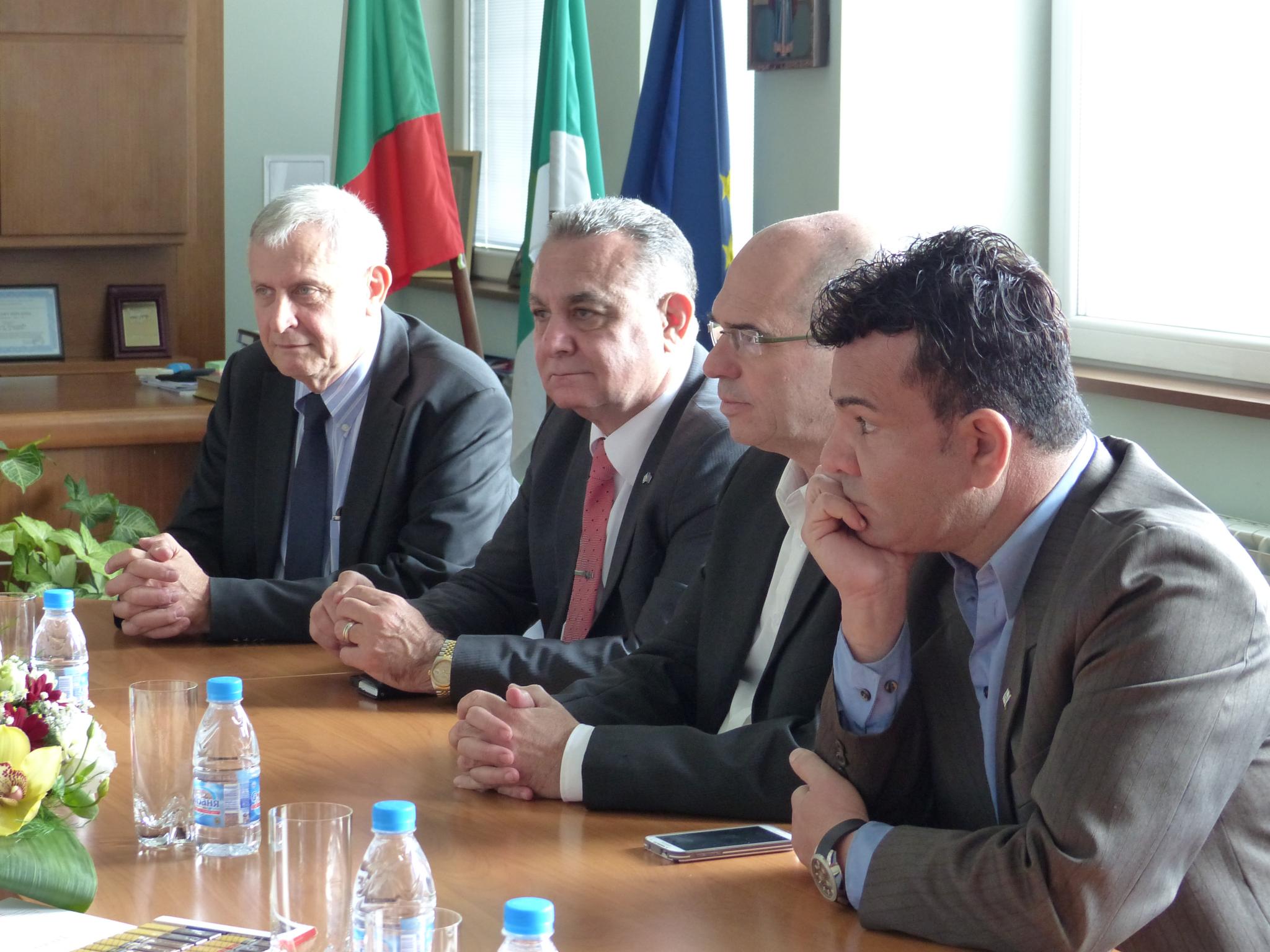 Снимка за Посещение на младежкия хор от Петах Тиква - 201...