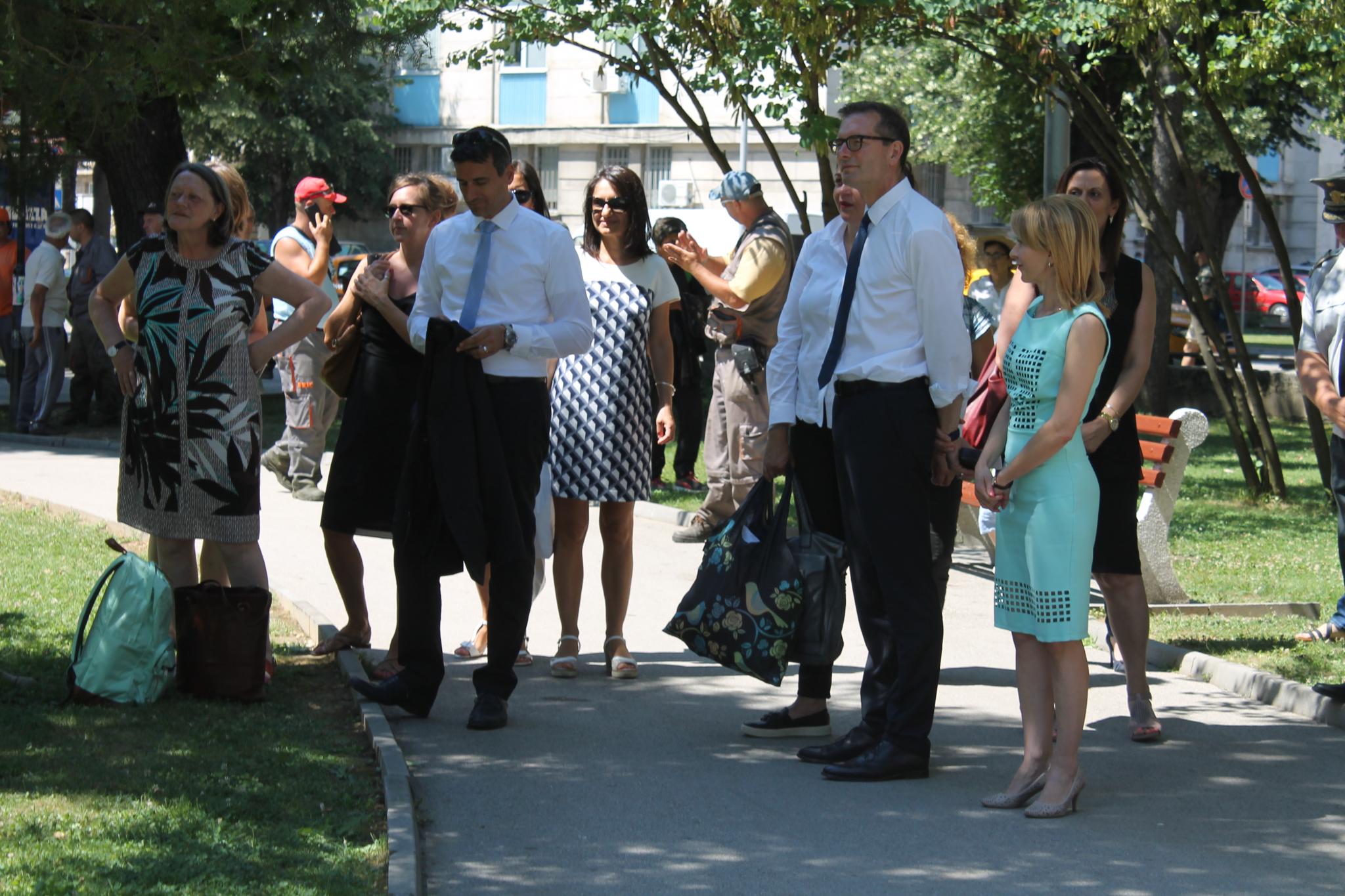 Снимка за Откриване на градинката на гр.Тун в градинката ...