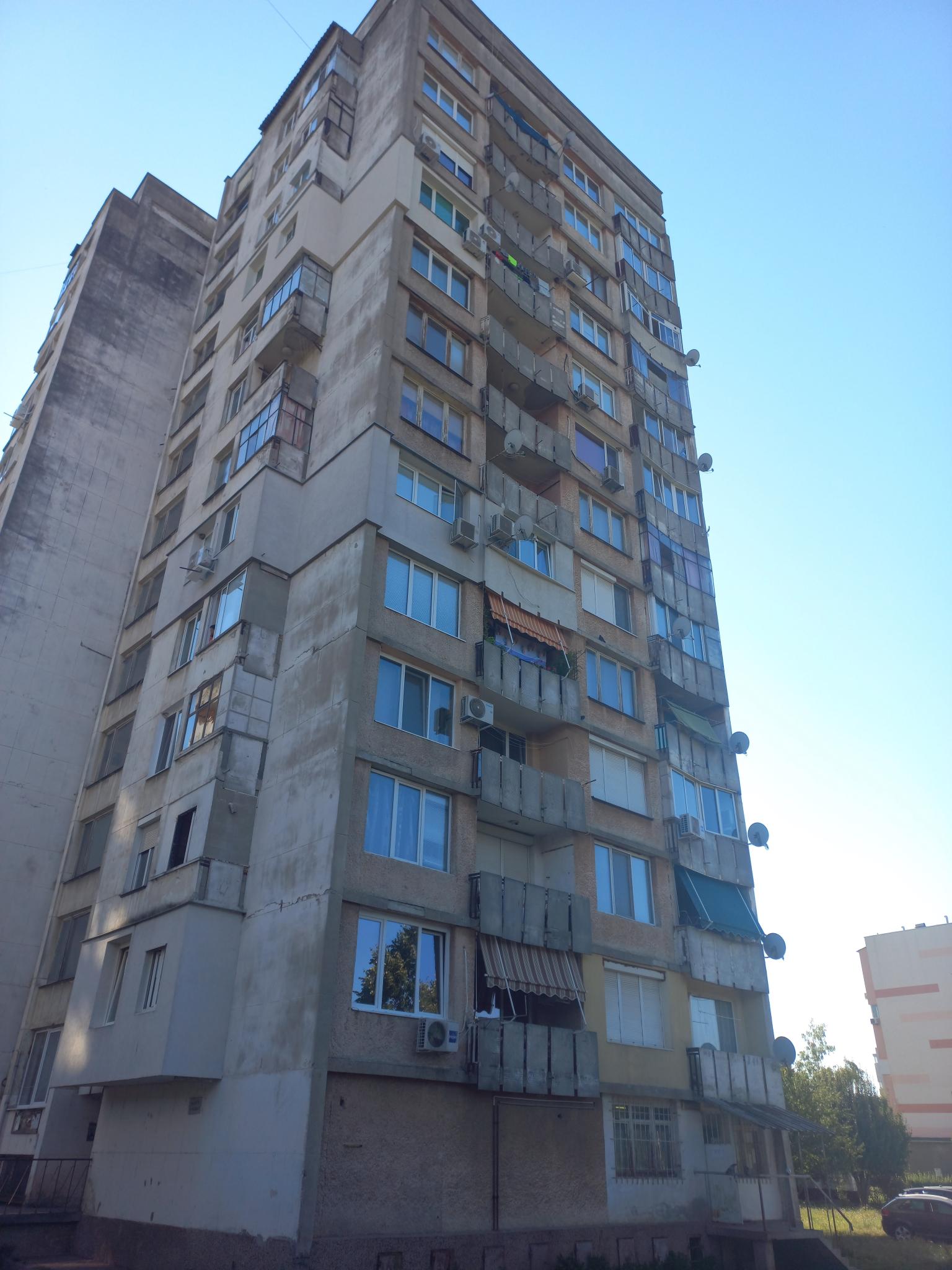 Снимка за ул. Младост 1, блок Буря